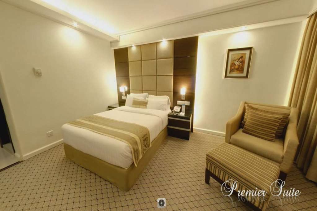Hotel Agrabad Chittagong Habitación foto